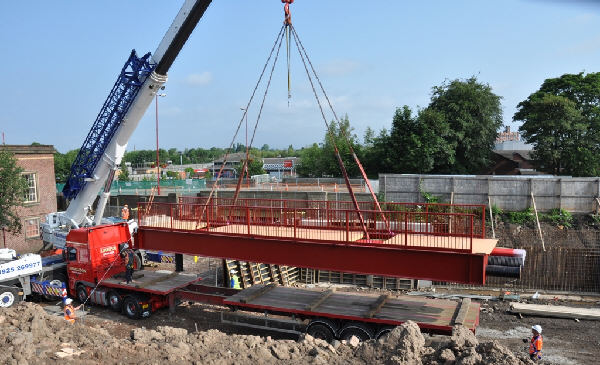 Droylsden Footbridge (Photo: GMPTE)