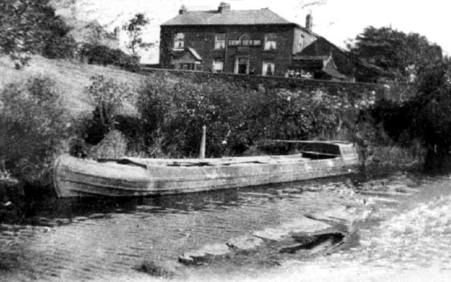 Hollinwood Branch Canal, Crime Bridge